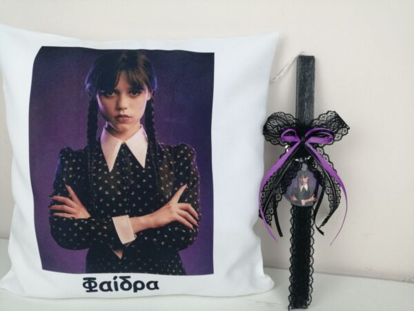 Σετ Αρωματική Πασχαλινή λαμπάδα Wednesday Addams  με μαξιλαράκι!